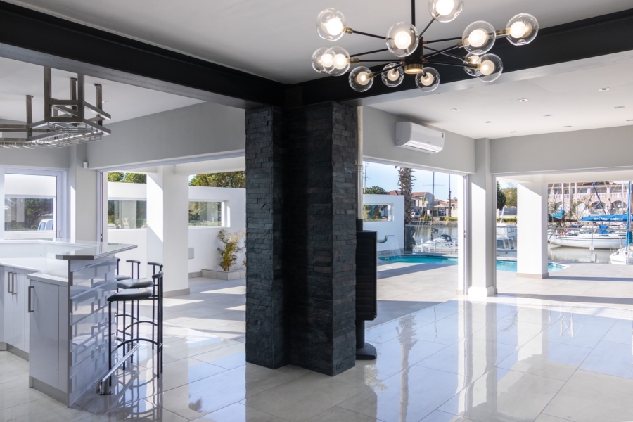 5 Bedroom Property for Sale in Laaiplek Western Cape
